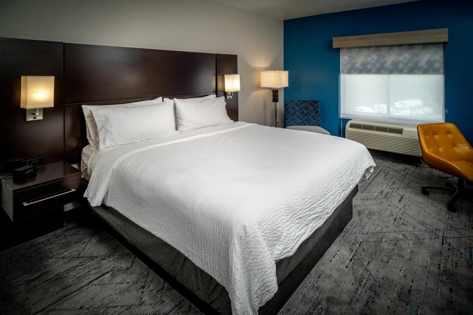 Holiday Inn Express & Suites Cross Lanes By Ihg Exterior foto